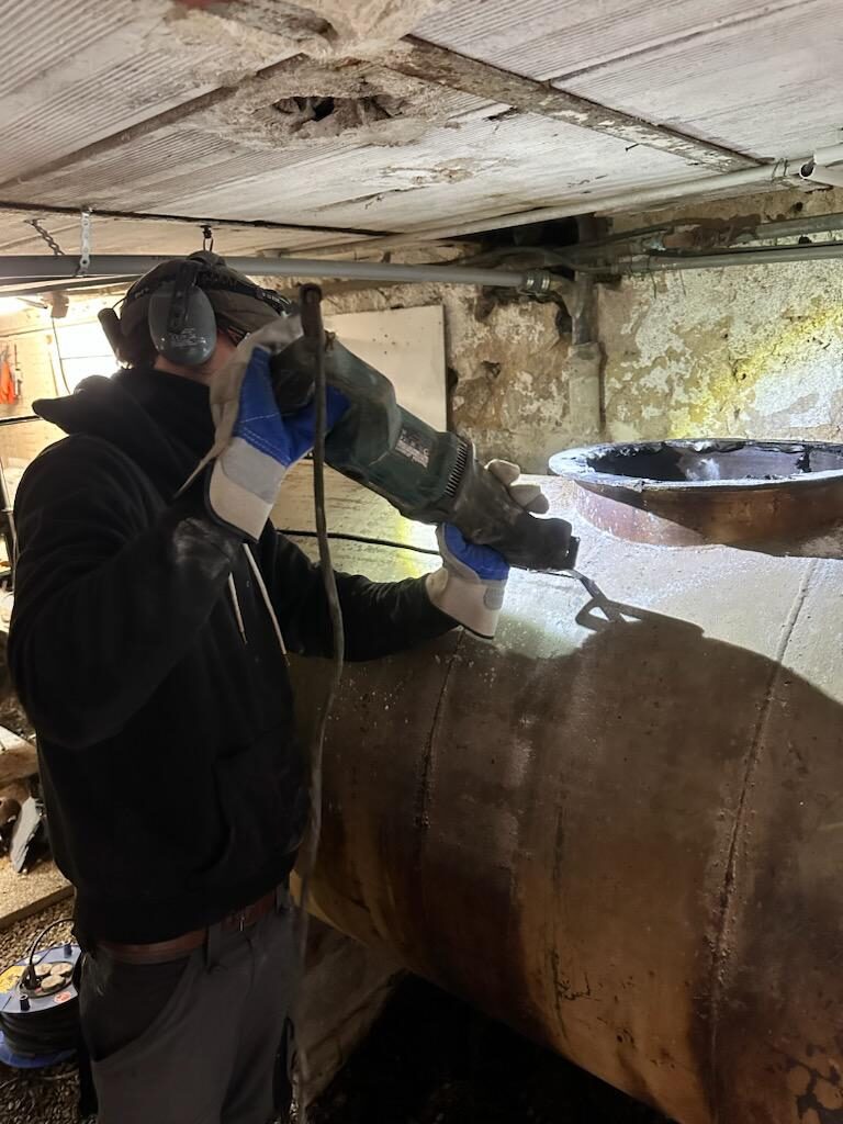 Chantier découpe de cuve